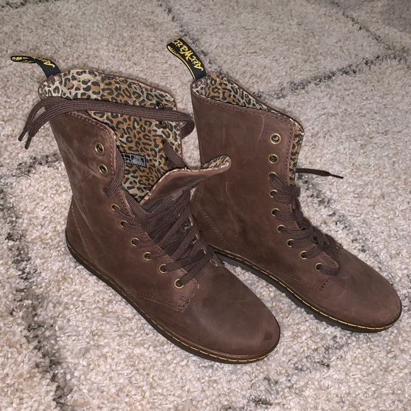 Dr. Martens Shoes - Dr. Martens women’s boots